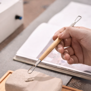 使用雙頭修坯刀